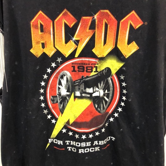 AC/DC T-shirt with Silver Beaded Chain on Shoulders Size XL - Picture 2 of 6